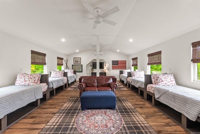 3430 Lake Cliff Road, Higden, AR 72067
