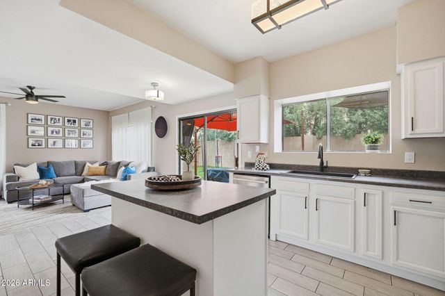 18415 N 46TH Street, Phoenix, AZ 85032