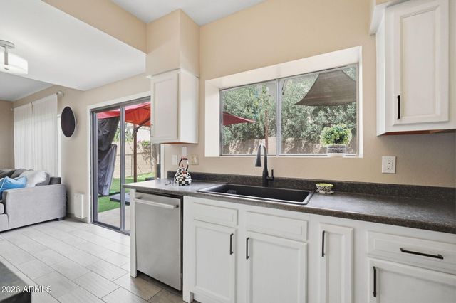 18415 N 46TH Street, Phoenix, AZ 85032