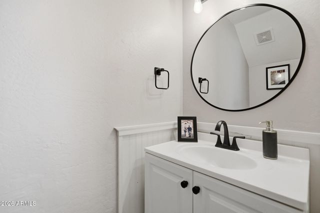 18415 N 46TH Street, Phoenix, AZ 85032