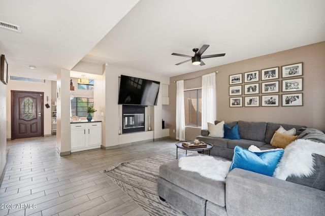 18415 N 46TH Street, Phoenix, AZ 85032