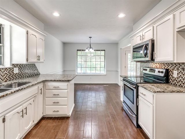 2640 Michael Drive, Edmond, OK 73013