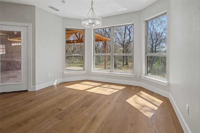 108 Winding Way, Azle, TX 76020