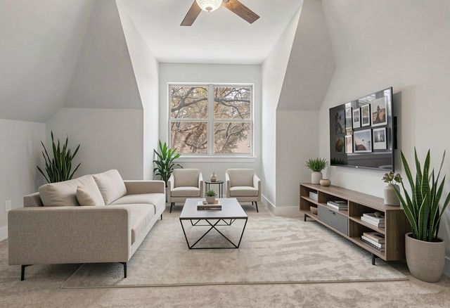 108 Winding Way, Azle, TX 76020