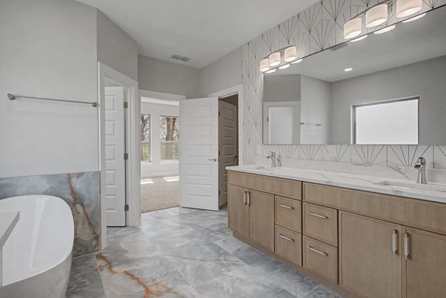 108 Winding Way, Azle, TX 76020