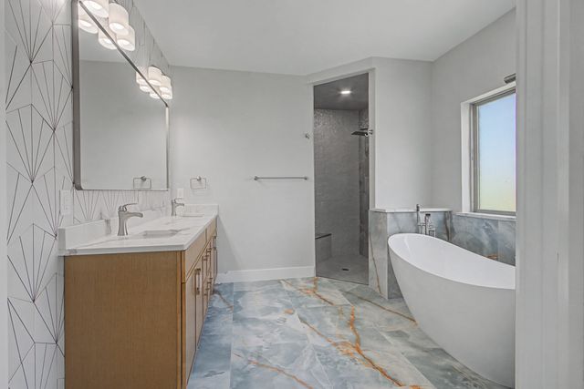 108 Winding Way, Azle, TX 76020