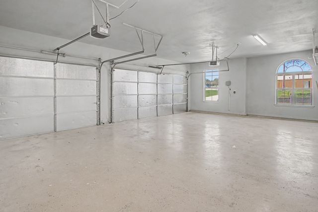 108 Winding Way, Azle, TX 76020