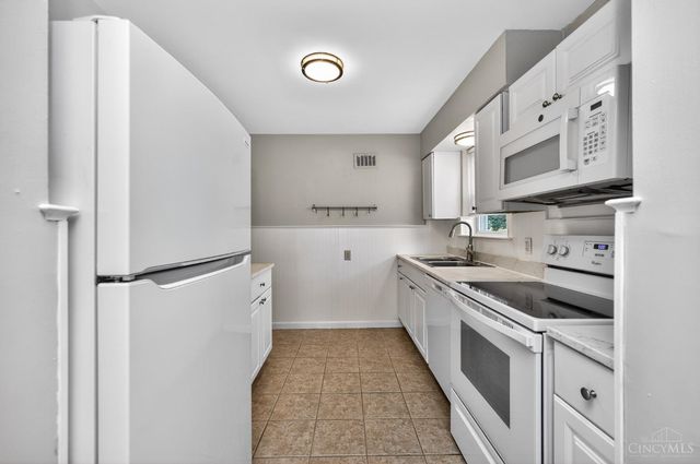 3333 S Sterling Way, Cincinnati, OH 45209
