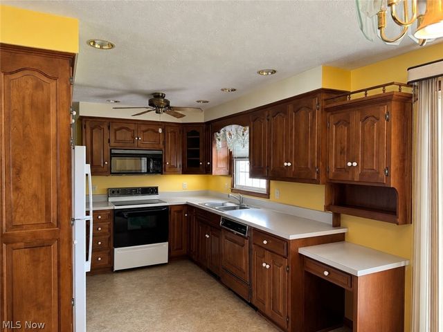 3145 Ventura Circle NW, Massillon, OH 44646