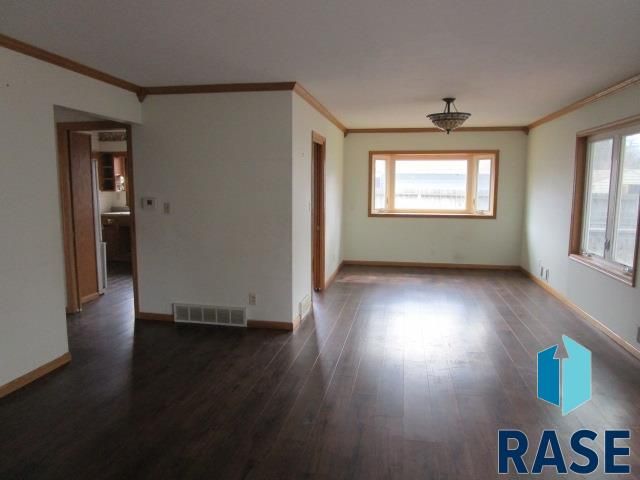 2317 S 5th Ave Avenue, Sioux Falls, SD 57105