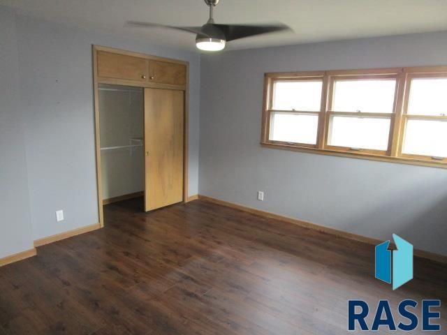 2317 S 5th Ave Avenue, Sioux Falls, SD 57105