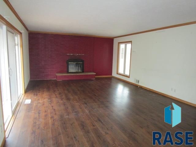 2317 S 5th Ave Avenue, Sioux Falls, SD 57105