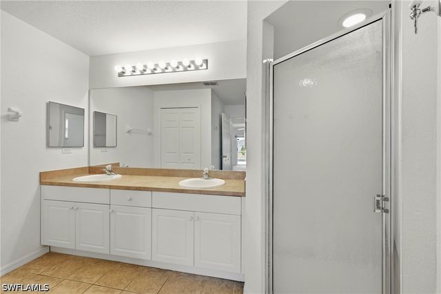 2017 NE 5th PL, Cape Coral, FL 33909