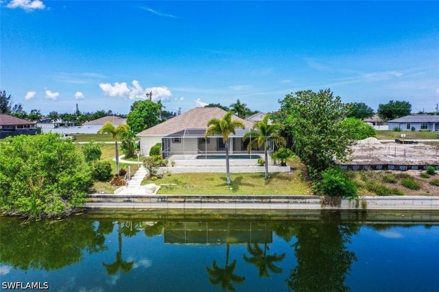 2017 NE 5th PL, Cape Coral, FL 33909