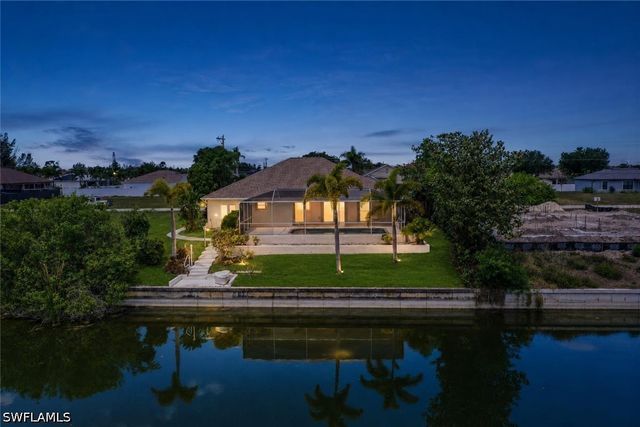2017 NE 5th PL, Cape Coral, FL 33909
