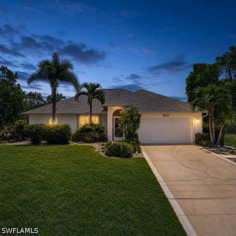 2017 NE 5th PL, Cape Coral, FL 33909