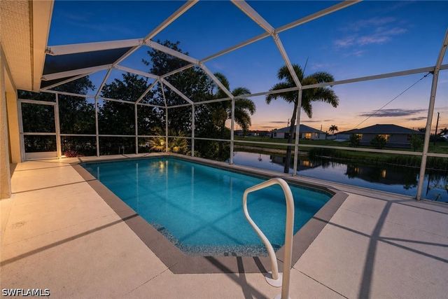 2017 NE 5th PL, Cape Coral, FL 33909