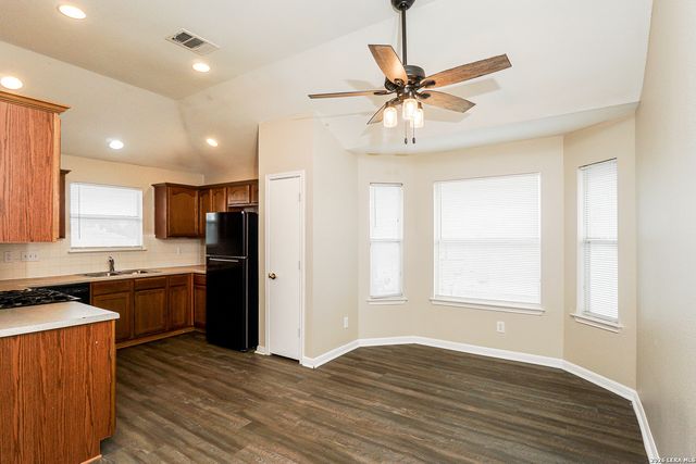 8422 Cherisse, Converse, TX 78109