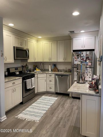 157 Frontier Way, Tinton Falls, NJ 07753