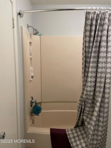 157 Frontier Way, Tinton Falls, NJ 07753