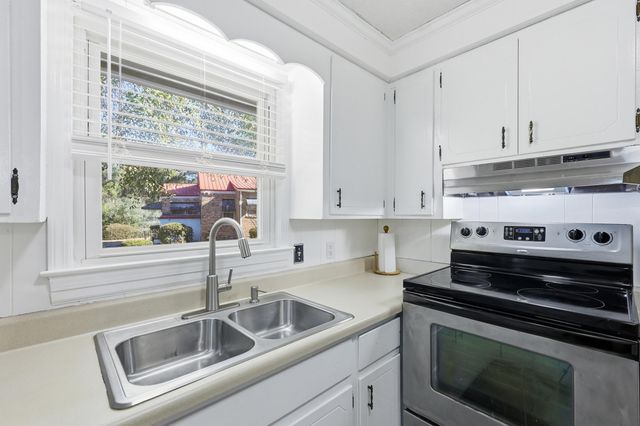 102 Wiley Street, Walterboro, SC 29488