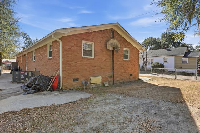 102 Wiley Street, Walterboro, SC 29488
