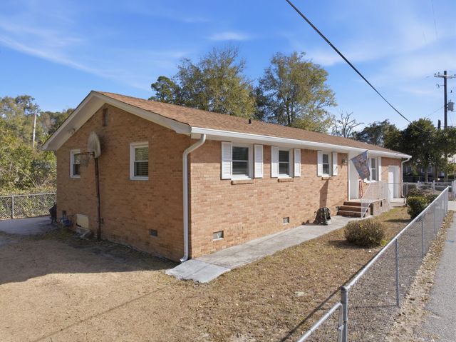 102 Wiley Street, Walterboro, SC 29488