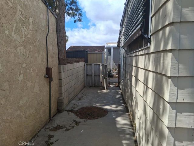 15252 SENECA RD 1, Victorville, CA 92392