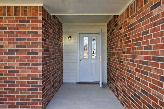 23 SHADOW CIR, New Braunfels, TX 78130