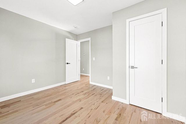 940 grove Avenue, Old Bridge, NJ 08879