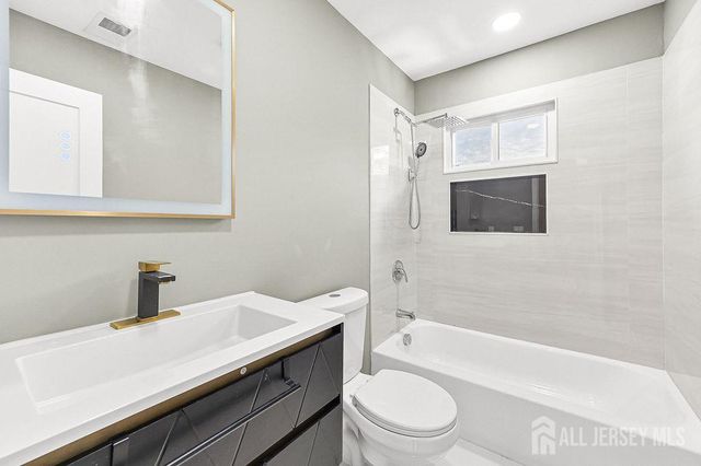 940 grove Avenue, Old Bridge, NJ 08879