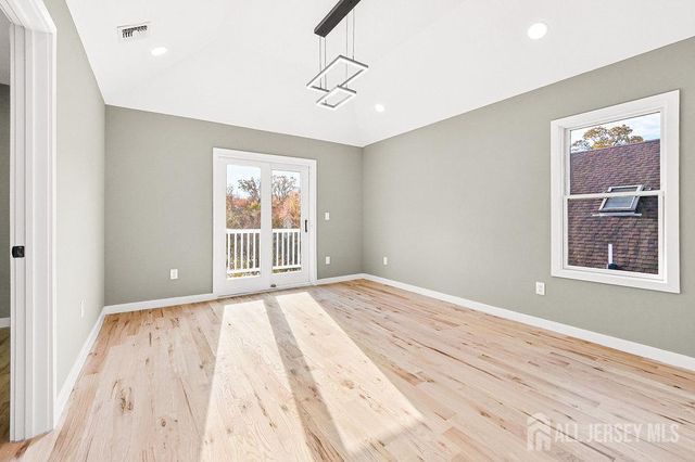 940 grove Avenue, Old Bridge, NJ 08879