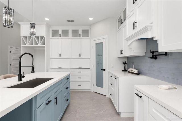 2305 Cardinal Drive, Weslaco, TX 78599