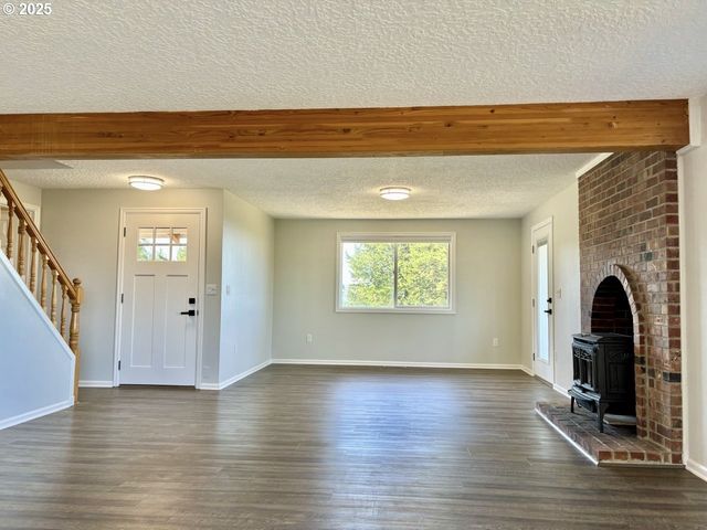 38406 Se NICHOLS HILL Rd, Washougal, WA 98671
