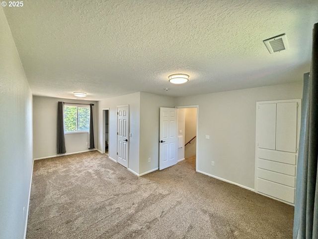 38406 Se NICHOLS HILL Rd, Washougal, WA 98671