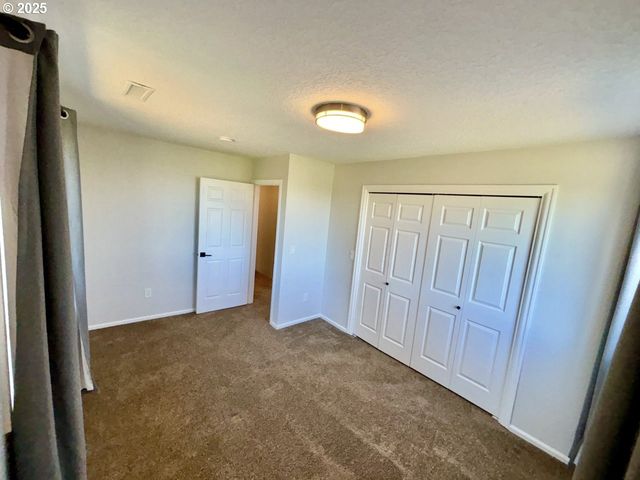38406 Se NICHOLS HILL Rd, Washougal, WA 98671