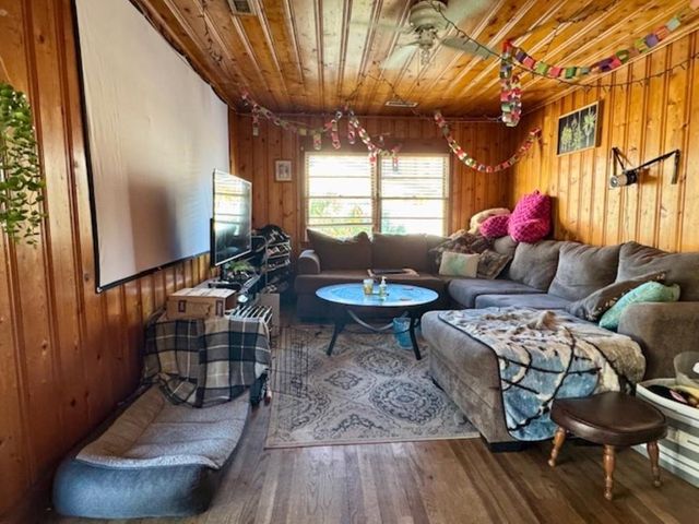 515 Hillside Dr. S, North Myrtle Beach, SC 29582