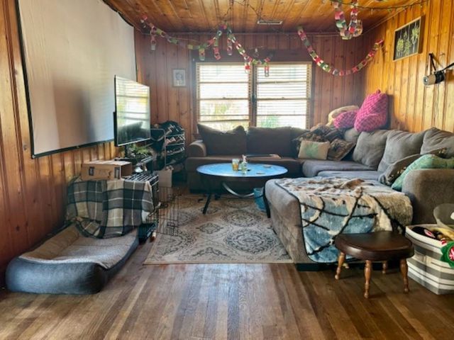 515 Hillside Dr. S, North Myrtle Beach, SC 29582