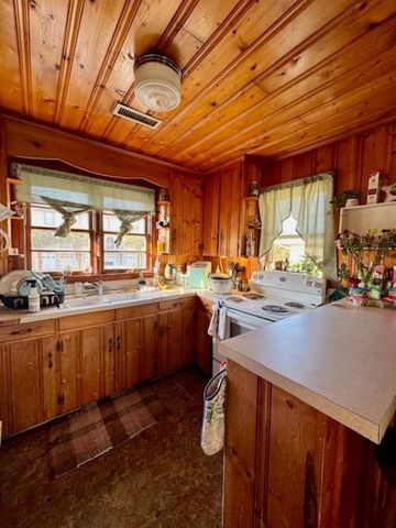 515 Hillside Dr. S, North Myrtle Beach, SC 29582