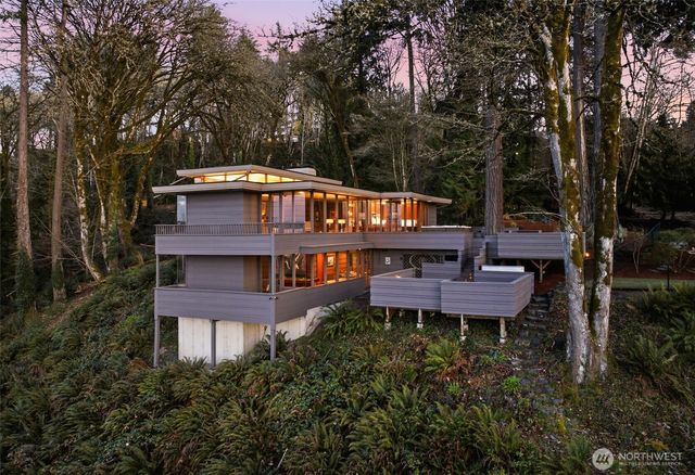 2103 Steilacoom Boulevard, Steilacoom, WA 98388