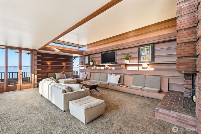 2103 Steilacoom Boulevard, Steilacoom, WA 98388