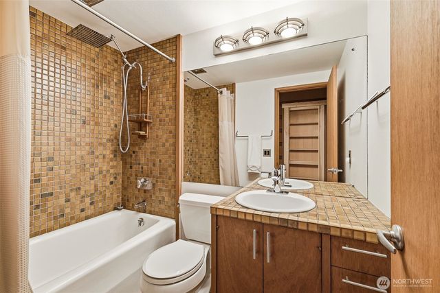 2103 Steilacoom Boulevard, Steilacoom, WA 98388