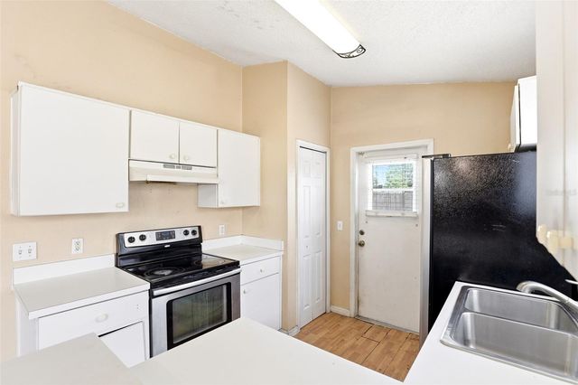 8865 LAMBERT LANE, Orlando, FL 32825