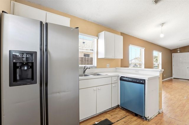 8865 LAMBERT LANE, Orlando, FL 32825
