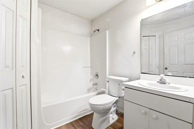 8865 LAMBERT LANE, Orlando, FL 32825