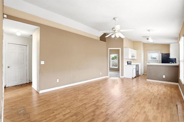 8865 LAMBERT LANE, Orlando, FL 32825