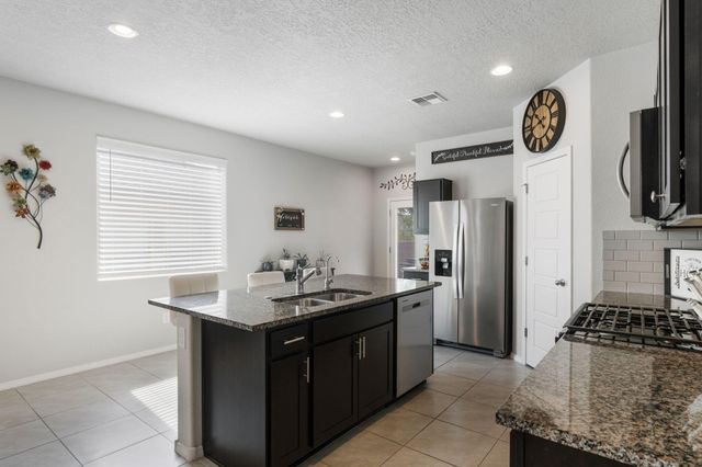 4827 Mount Salas Street NE, Rio Rancho, NM 87144