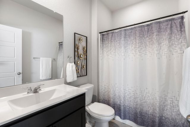 4827 Mount Salas Street NE, Rio Rancho, NM 87144