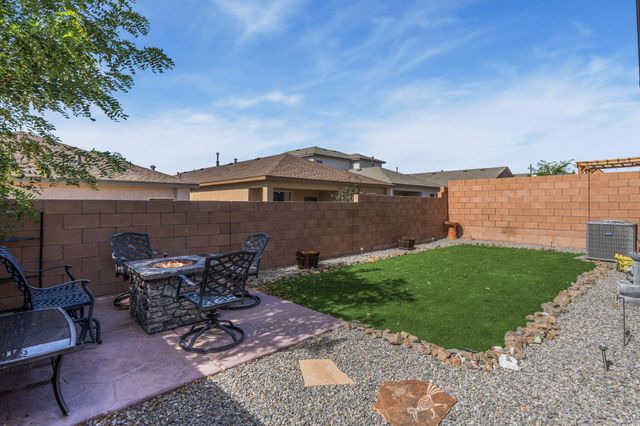 4827 Mount Salas Street NE, Rio Rancho, NM 87144