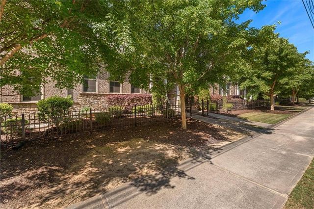 1820 Stephanie Trail, Atlanta, GA 30329